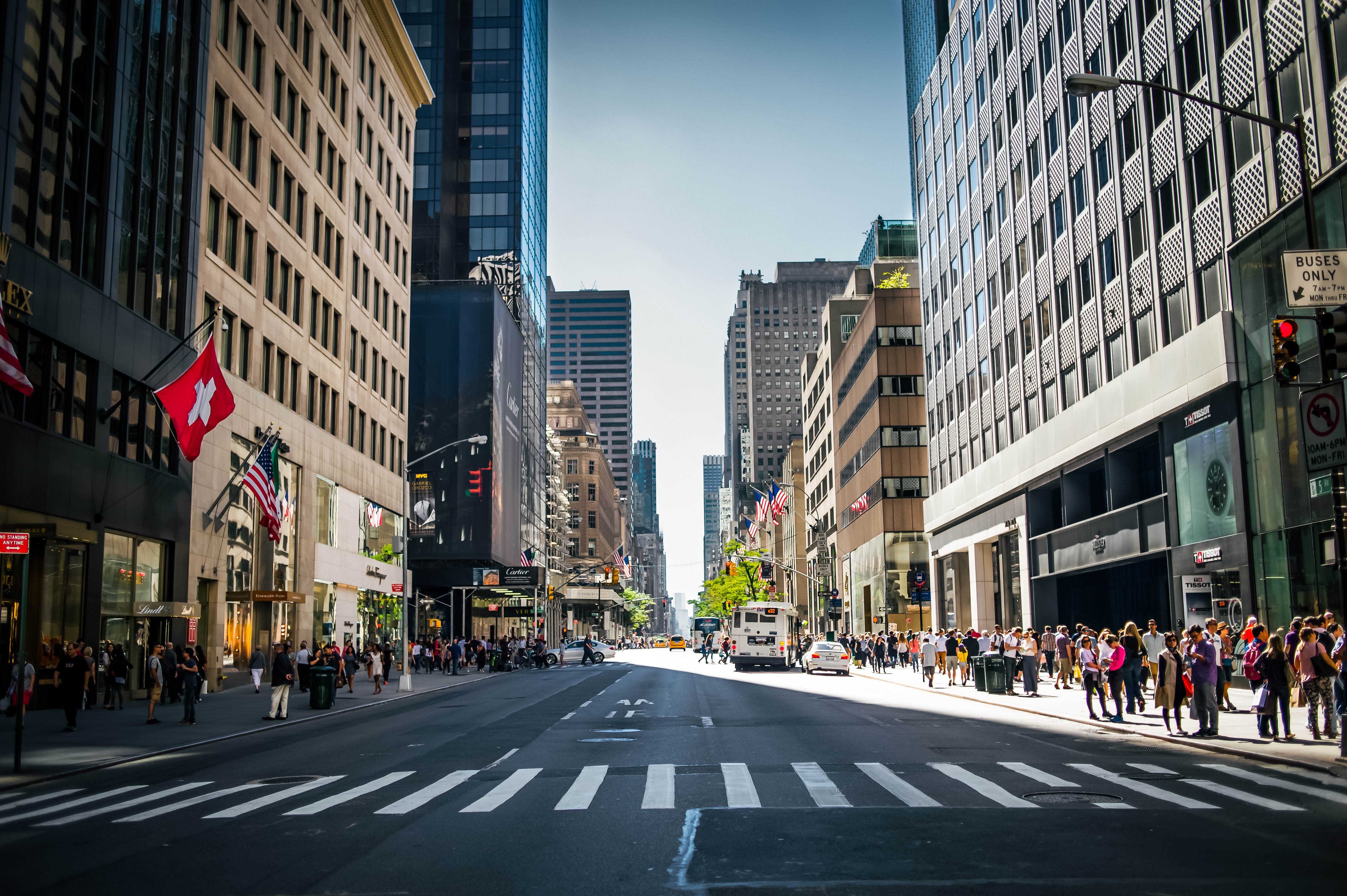 繁忙纽约城热闹的街头高清摄影大图-千库网