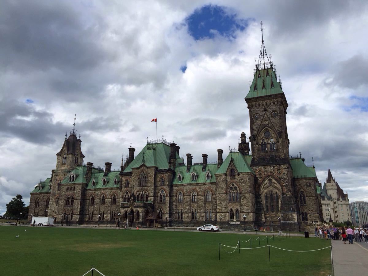 渥太华旅游景点-加拿大总督府